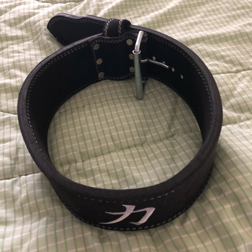 Powerlifting belt